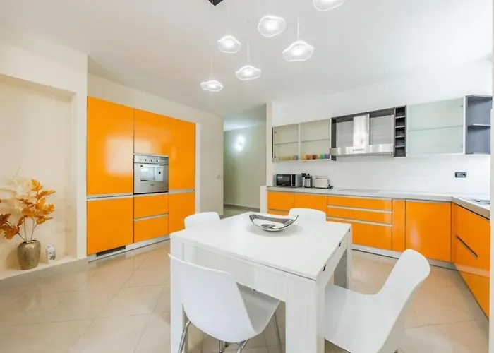 Palm Promenade Retreat By Ps